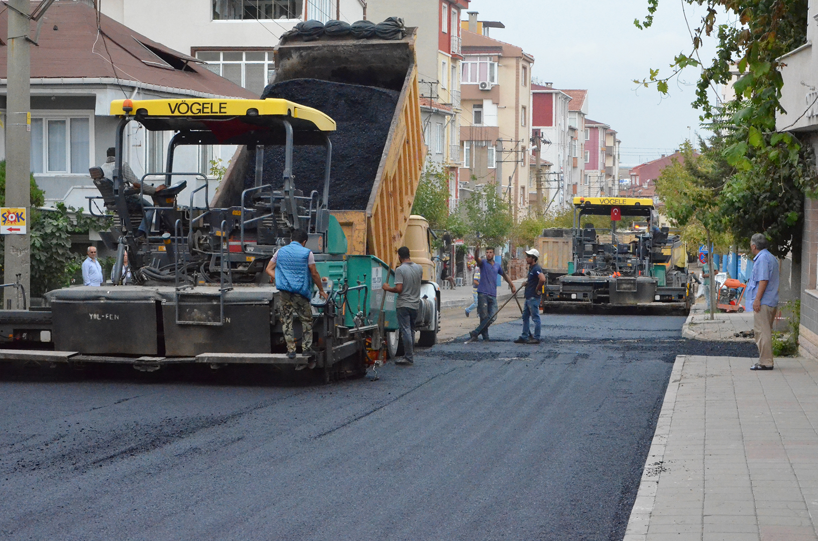 Asfaltlama Çalışmaları Devam Ediyor