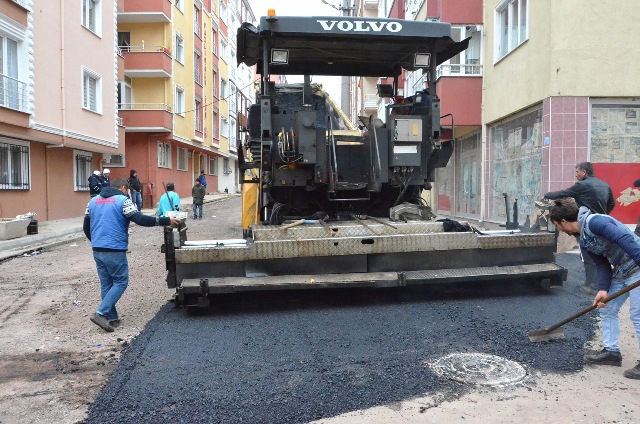 Mavili Bahçe Sokaklarda Asfalt Çalışmaları Başladı