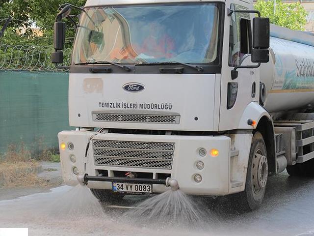 Edirne'de bayramda 2 bin 200 cadde ve sokak dezenfekte edildi