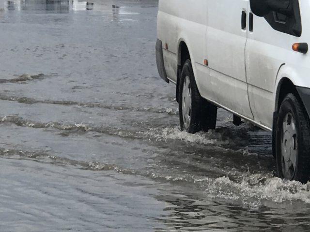 Edirne'de şiddetli yağış ve dolu etkili oldu