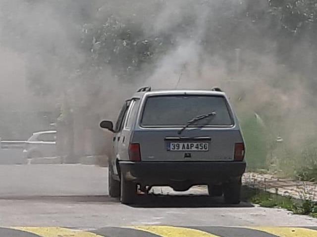 Kırklareli'nde seyir halindeki otomobil yandı