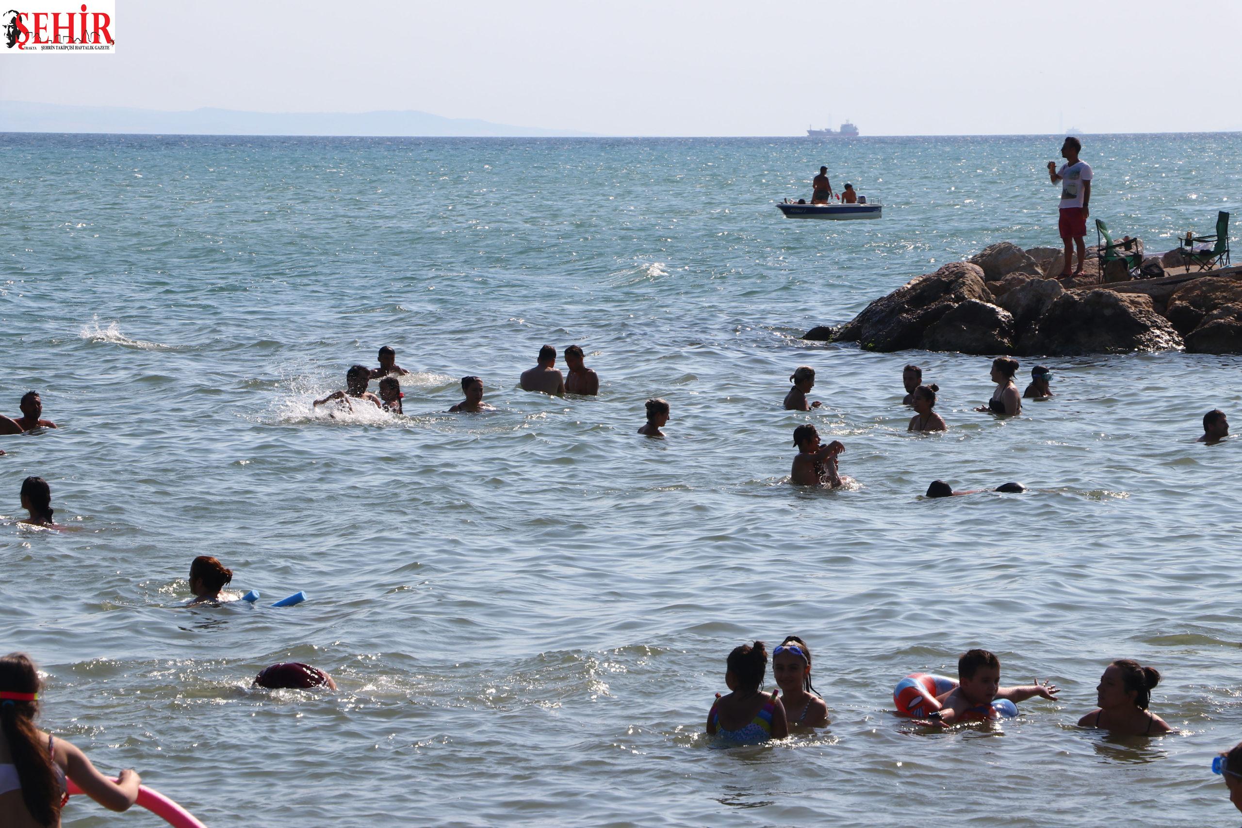 Tekirdağ “mavi bayraklı” plajlarıyla tatilcileri cezbediyor