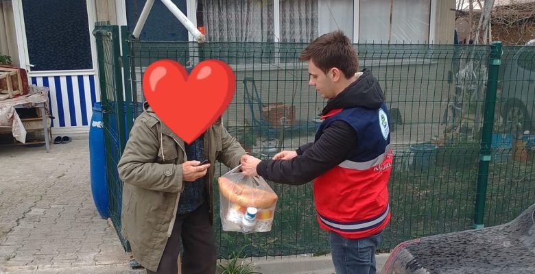 Ergene Belediyesinin Sıcak Yemek Yardımları Devam Ediyor