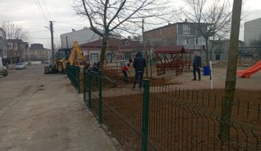 Ergene Belediyesi ekiplerinden parklara bakım