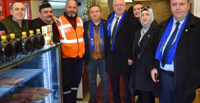 Çorlu’yu Adım Adım Dolaşan Belediye Başkan Adayı Akın Yılmaz, Halkın Gönlünü Fethediyor