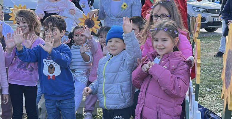 Bir İlk gerçekleşti “ ÜRETİCİ ŞENLİĞİ’NDE KADINLARA “CANDAN” DESTEK “